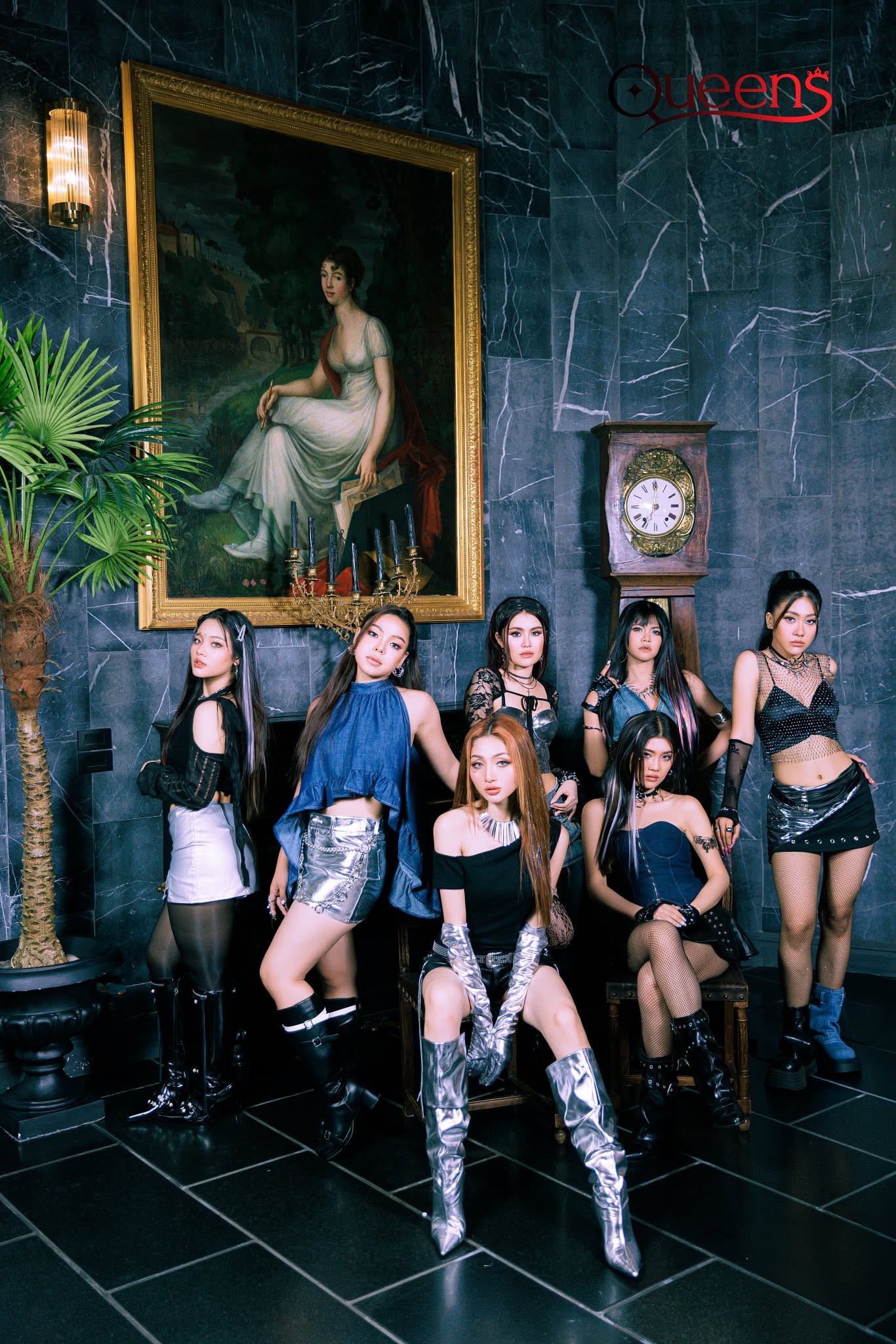 QUEENS Members Profile缩略图