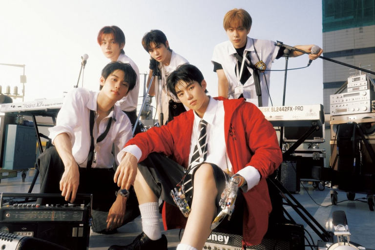 Poll: Who owned EVNNE “LOOK AT MA” Era?缩略图